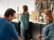 Clover revolutioniert den deutschen POS-Markt: Weltweites Ökosystem feiert Deutschland-Premiere