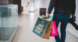 Jeder vierte kauft seltener stationär