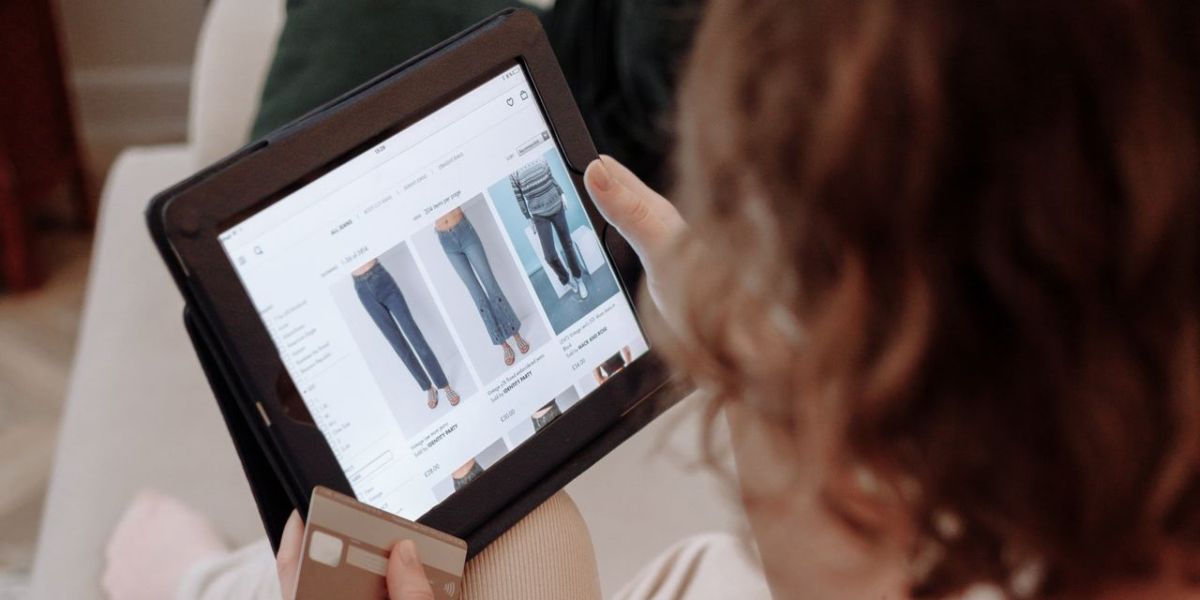 Verbände fordern schärfere Regeln für E-Commerce-Plattformen