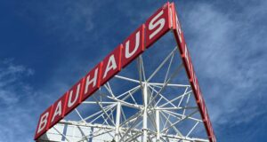 Bauhaus übernimmt bis zu sieben Hellweg- und BayWa-Standorte